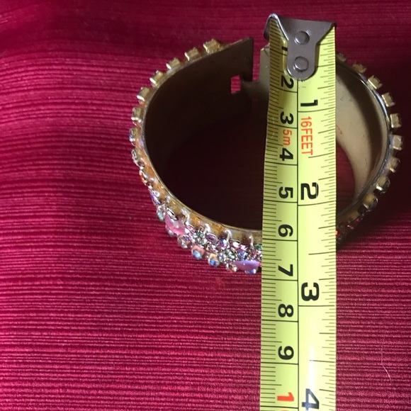 Vintage Beautiful stone studded metal cuff *SALE* - Picture 6 of 8
